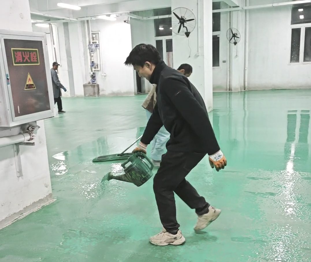 徐州廠房舊地面修補(bǔ)瓷釉固化地坪施工工藝